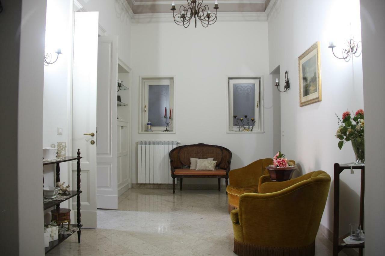 Bed & Breakfast Antico Corso 3*